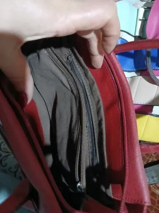 Borsa rossa in pelle