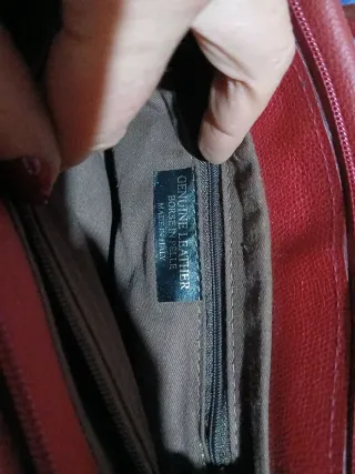 Borsa rossa in pelle