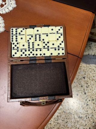 Juego de dominó vintage