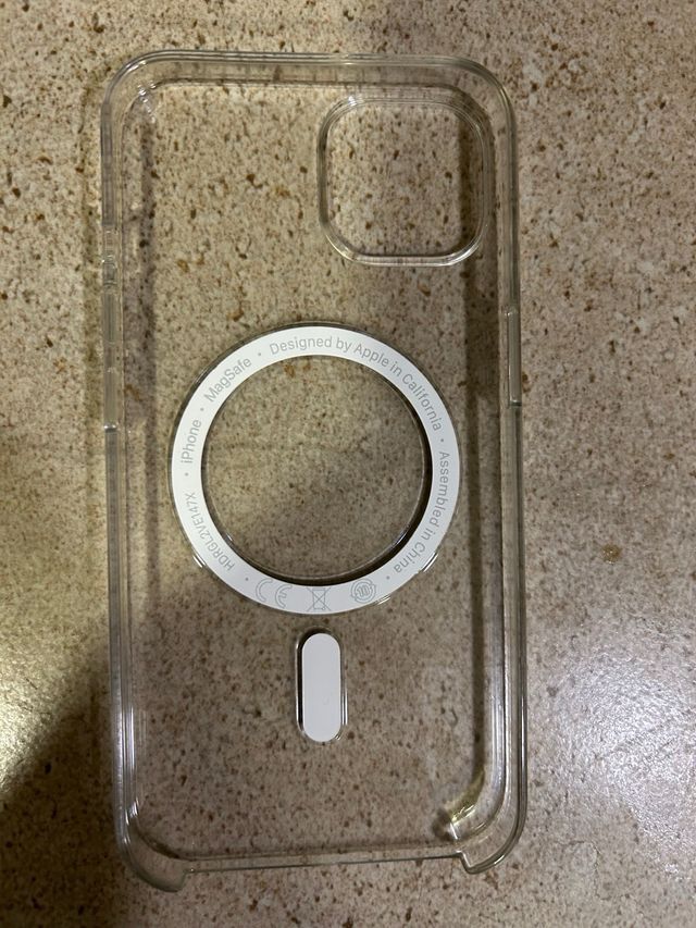 Custodia iPhone 13 Trasparente MagSafe