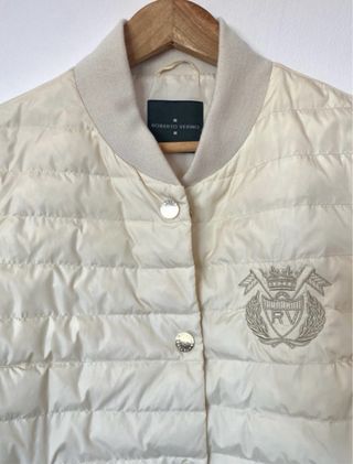 Chaqueta Bomber acolchada de Roberto Verino Beige