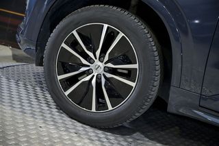 Volvo XC90   2.0 B5 D AWD Momentum Pro Auto