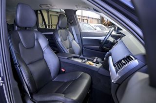 Volvo XC90   2.0 B5 D AWD Momentum Pro Auto