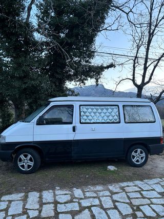 Volkswagen Caravelle Furgoneta Camper