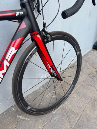 Bicicleta MMR Negra y Roja