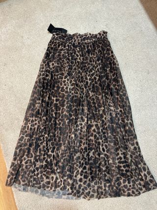 Falda larga con estampado animal