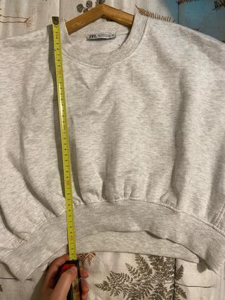 Sudadera Zara Gris Crop