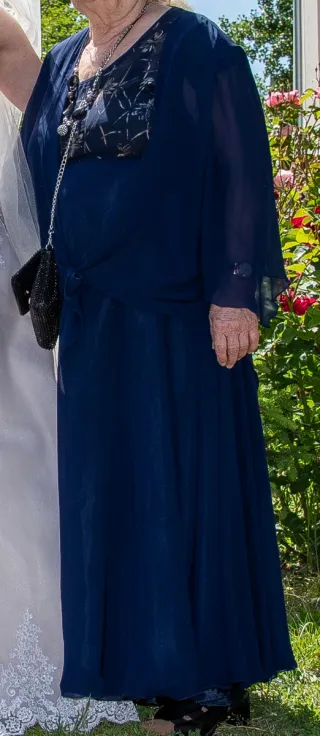 Abito elegante e blazer navy blu