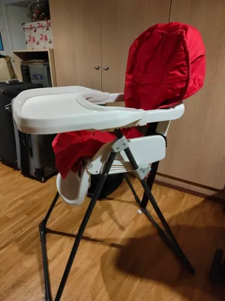 Trona infantil blanca plegable