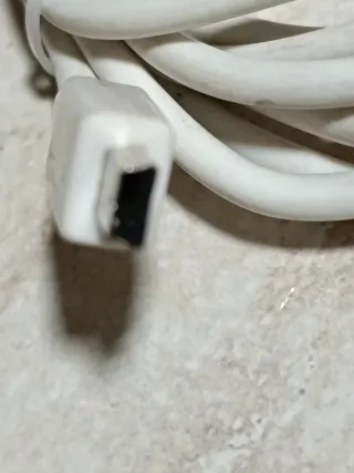 Alimentatore USB Creative Bianco