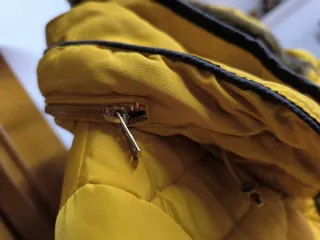 Anorak Zara Mostaza con Forro Polar