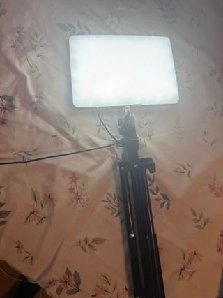 Panel de luz LED con trípode