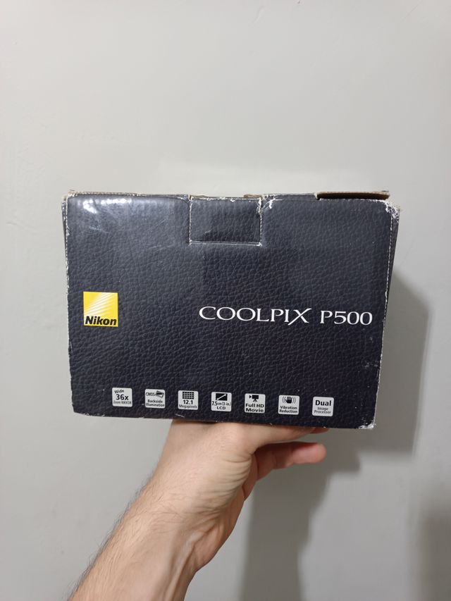 Caja vacia camara fotos nikon coolpix P500