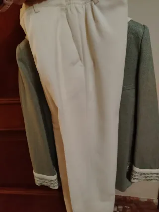 Traje de comunión niño gris y beige