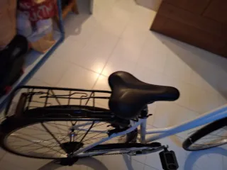 Bicicleta de adulto blanca