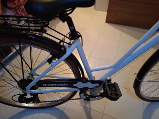 Bicicleta de adulto blanca