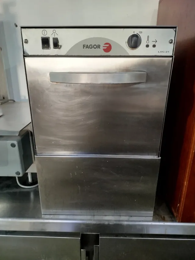 Lavavajillas industrial Fagor reacondicionado