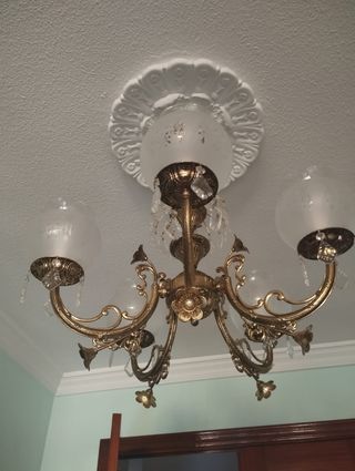 Lámpara bronce clásica 5 tulipas dorada vintage