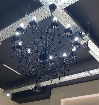 Lámpara bronce clásica 5 tulipas dorada vintage