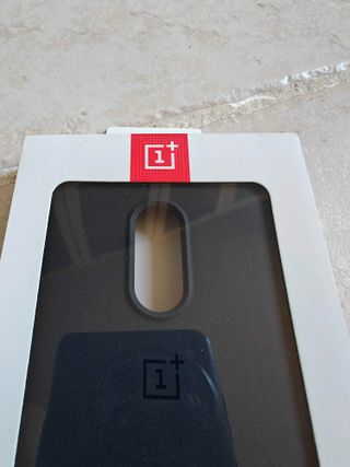 Funda OnePlus 7 Negra Original