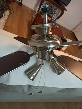 Lámpara Ventilador de Techo Plateada