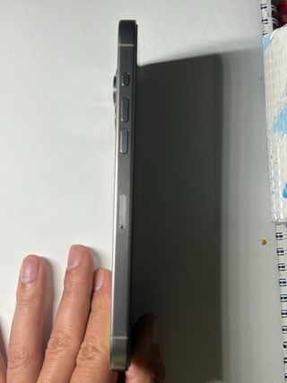 iPhone 15 Pro Max Viola