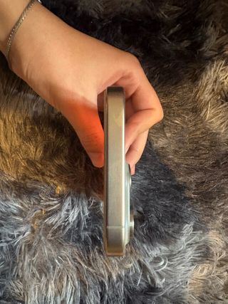 iPhone 15 Pro Max Viola