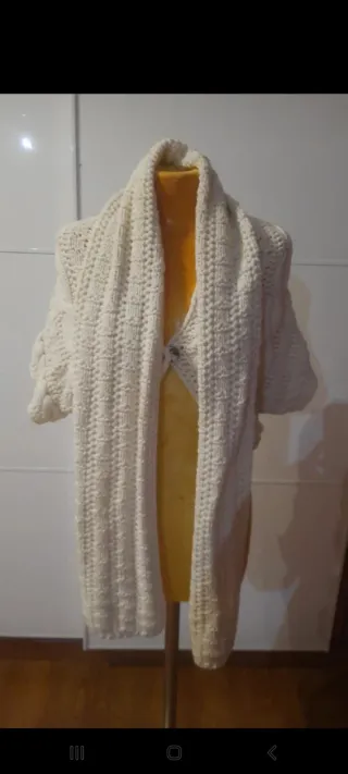 Jersey de punto con bufanda integrada