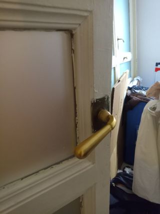 Lote 7 puertas de interior con cristal y postigo