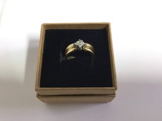 anillo oro 18k con piedra