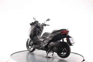 YAMAHA X-MAX 300 2025