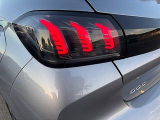 Peugeot 208 PureTech 73kW (100CV) EAT8 Allure Pack