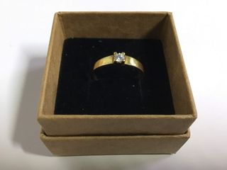 anillo oro 18k con piedra