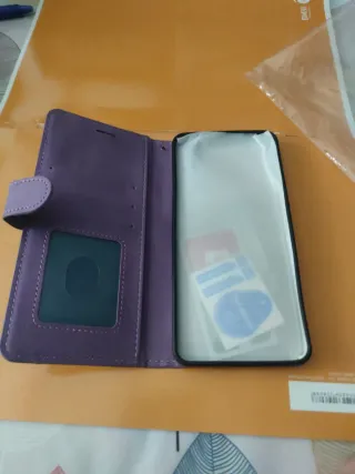 Funda Xiaomi Morada con Diseño Redmi Note 14 5G