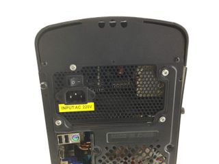 pc no visible no visible