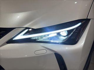 LEXUS UX 2.0 250H PREMIUM AUTO 184 5P