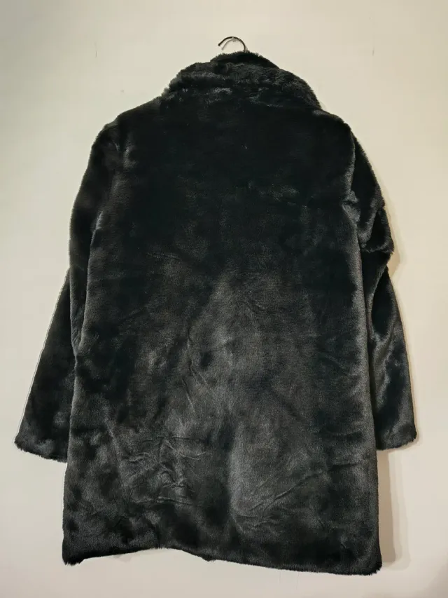 Cappotto in similpelliccia collo con revers