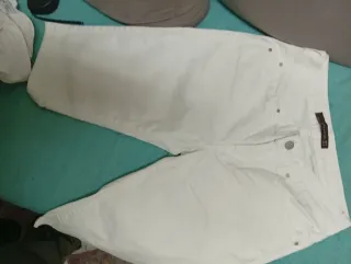 7 Pantalones Cortos Blancos y Beige. 34,36,38,42,8