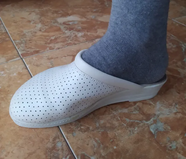 Zuecos blancos piel talla 38