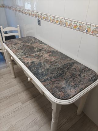 Tavolo da cucina in pietra e legno