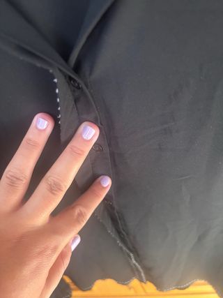 Camisa negra Stradivarius con pespuntes