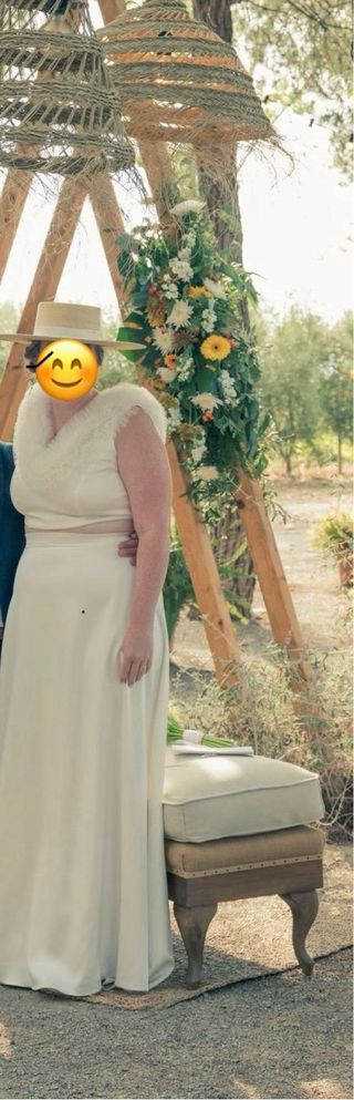 Conjunto Novia 2 Piezas: Crop Top y Falda