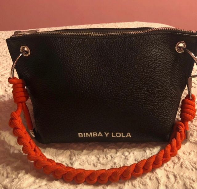 Bolso Bimba y Lola Negro con Asa Naranja