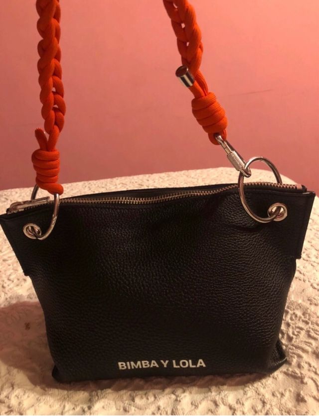 Bolso Bimba y Lola Negro con Asa Naranja