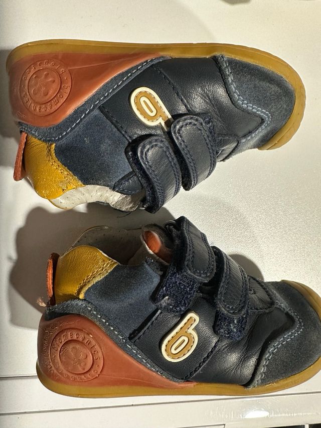 Zapatos Biomecanics Talla 20