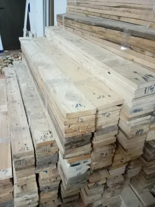 Tablas, tablónesde palets.