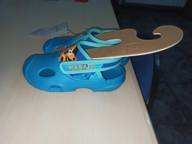 Zapatillas niño azul con dibujo de tigre