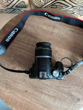 Cámara Canon EOS 500D Negra