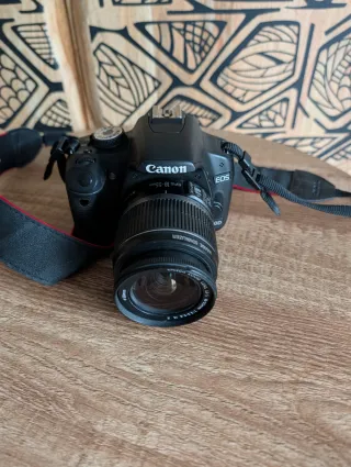 Cámara Canon EOS 500D Negra