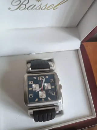 Reloj Bassel